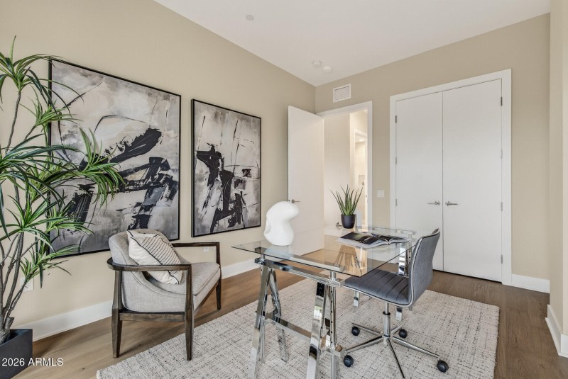 34_19355_N_73rd_Way34_mls