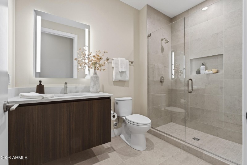 36_19355_N_73rd_Way36_mls