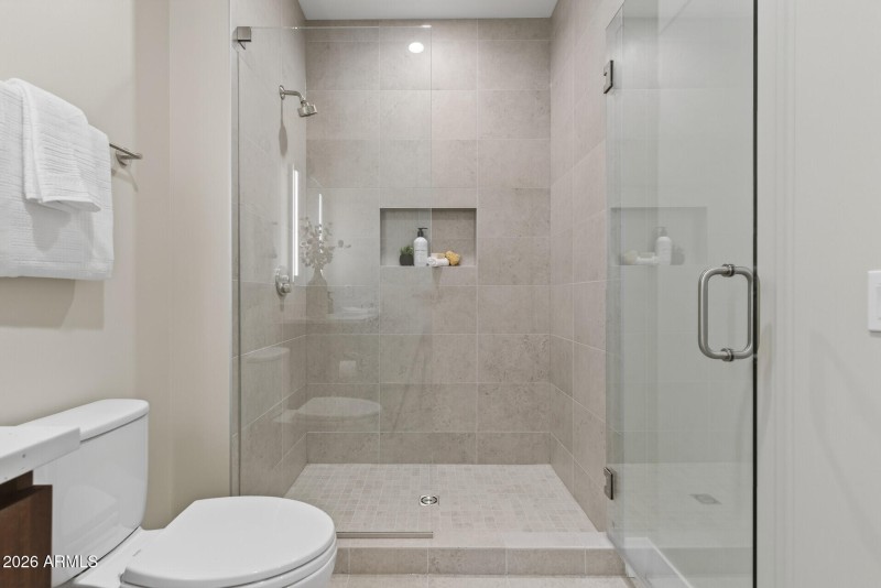 37_19355_N_73rd_Way37_mls