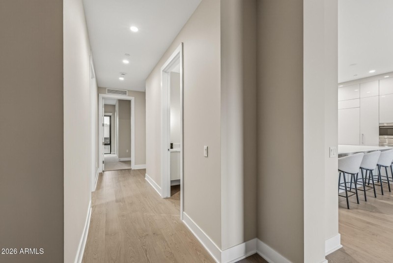 40_19355_N_73rd_Way40_mls