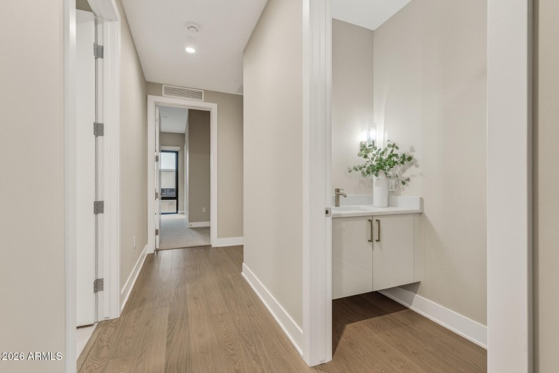 41_19355_N_73rd_Way41_mls