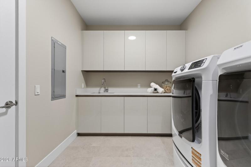 44_19355_N_73rd_Way44_mls