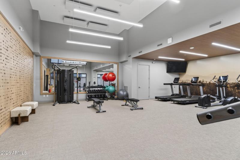 79_19355_N_73rd_Way79_mls