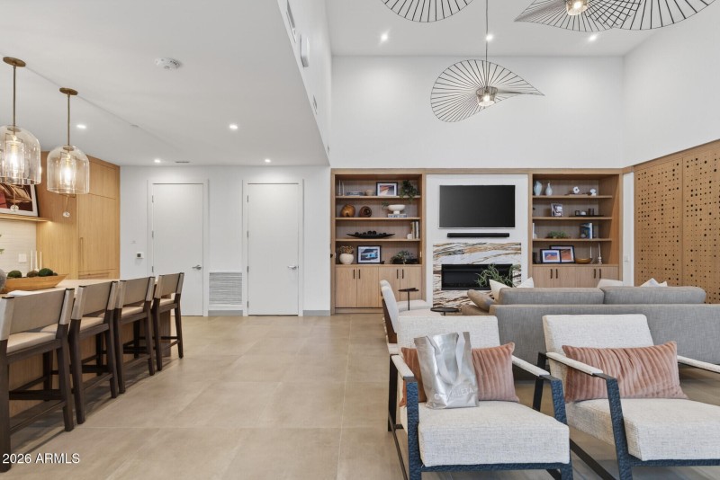 81_19355_N_73rd_Way81_mls