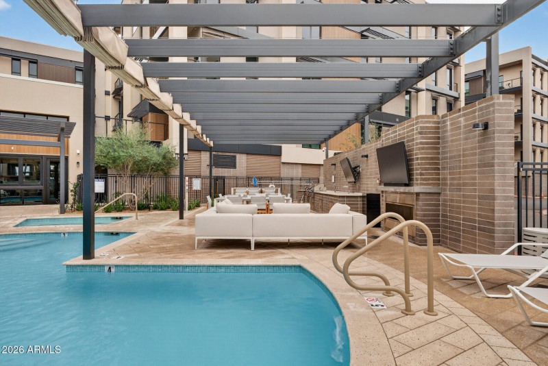 84_19355_N_73rd_Way84_mls