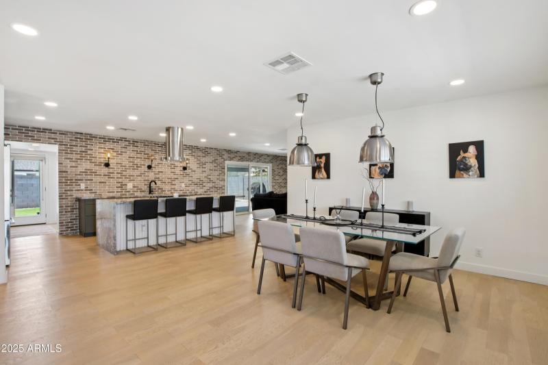 9-print-E Latham St-S1507-009