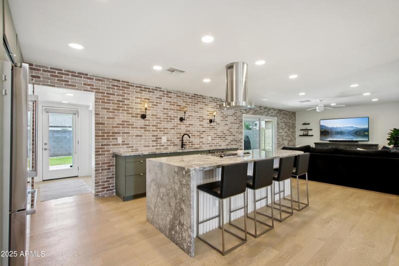 11-print-E Latham St-S1507-011