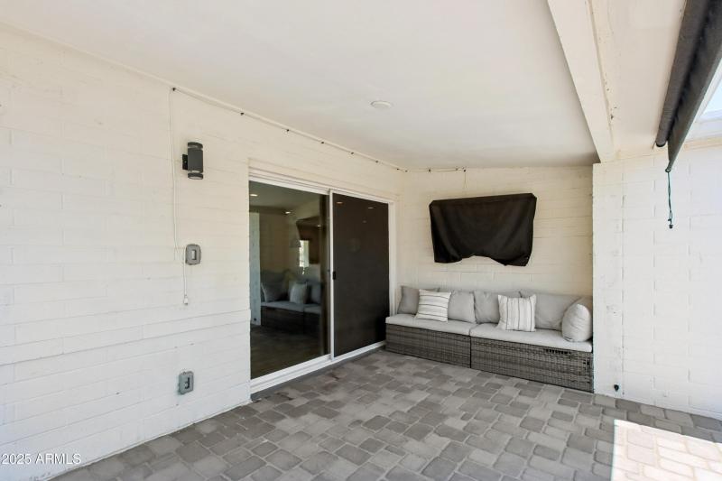 29-print-E Latham St-S1507-030