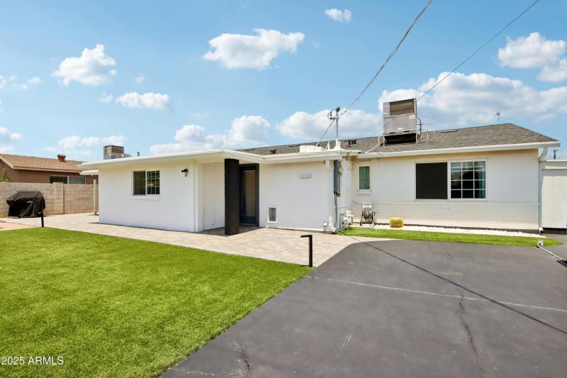 31-print-E Latham St-S1507-032