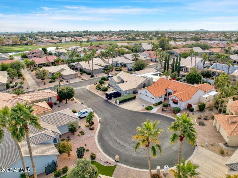 Front Cul-de-sac Lot