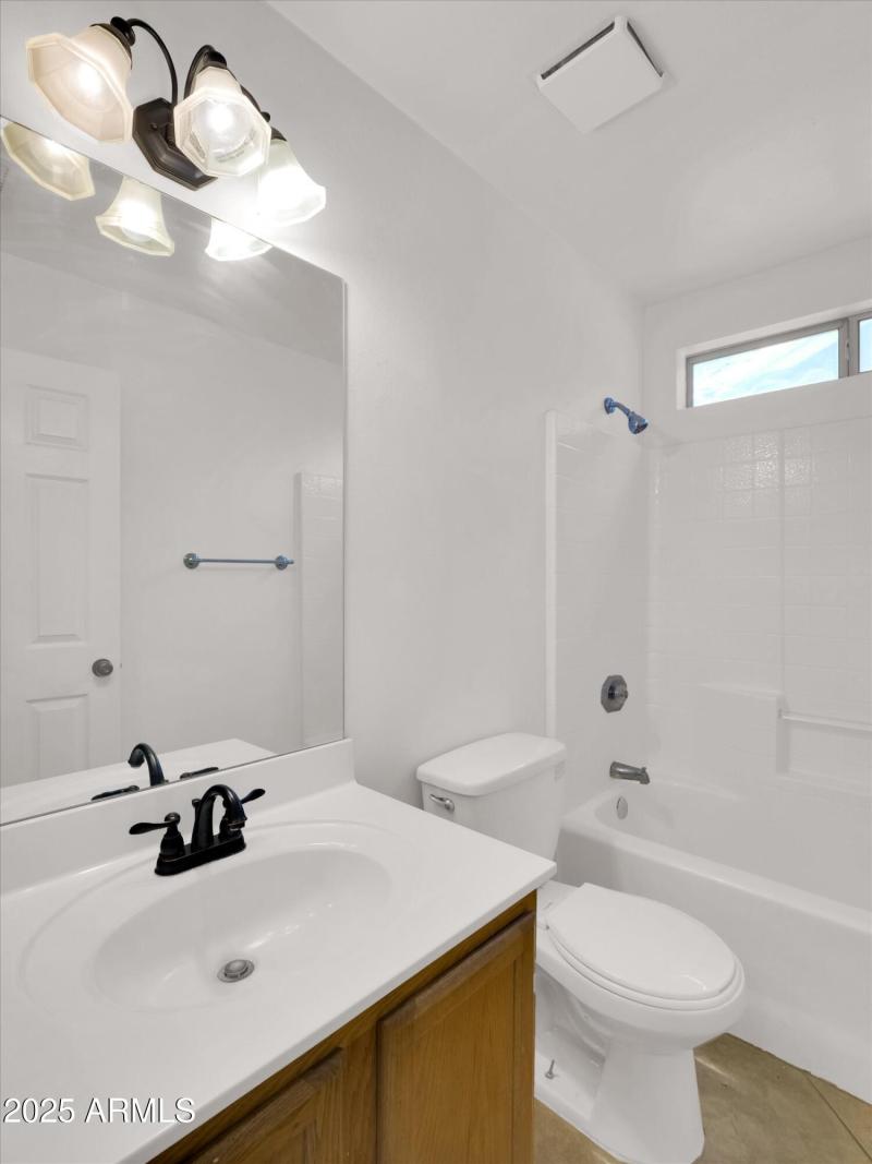 21-13620 N 82nd Lane-21