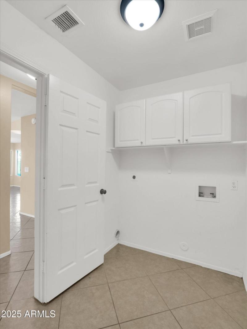 24-13620 N 82nd Lane-24