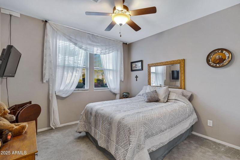 42585 W Heavenly Pl-20