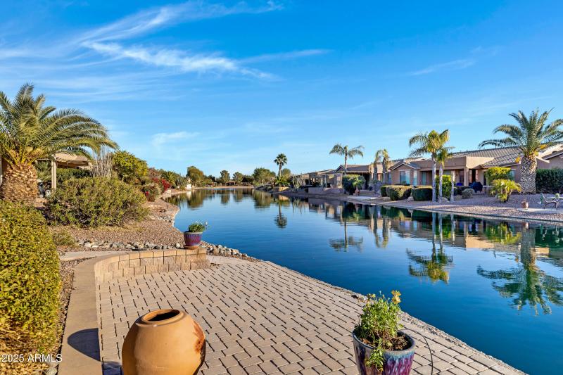 42585 W Heavenly Pl-32