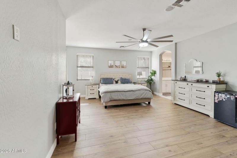 43-web-or-mls-dlb_2698-dlb_2702