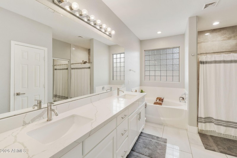 45-web-or-mls-dlb_2708-dlb_2712