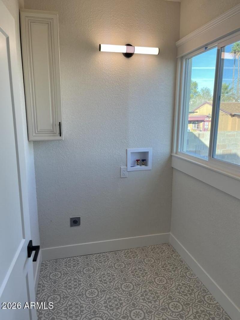 AF8852A7-3BD5-42A7-A3B4-720E70AAA41F_1_1