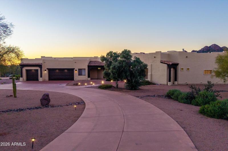 64-DJI_20251215172809_0139_D