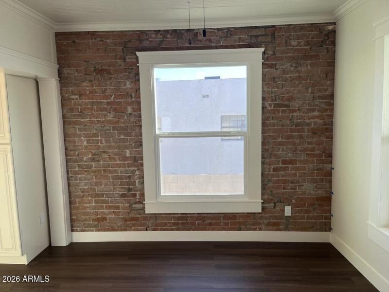 C9F145B8-F680-4E56-9B50-E3480601297E_1_1