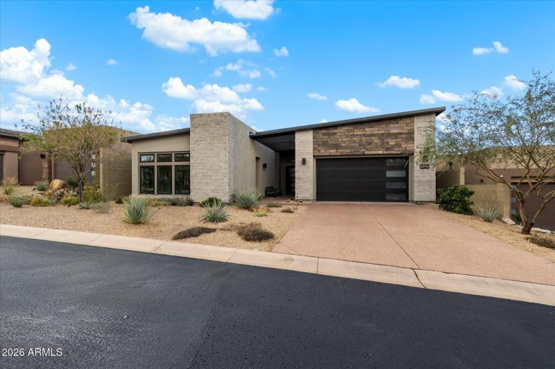 Contemporary Scottsdale Home
