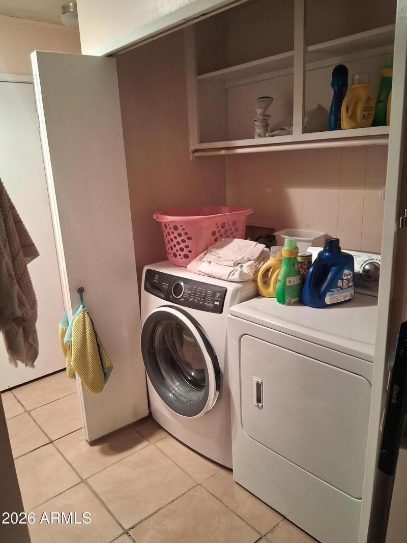 Broadway #58 laundry