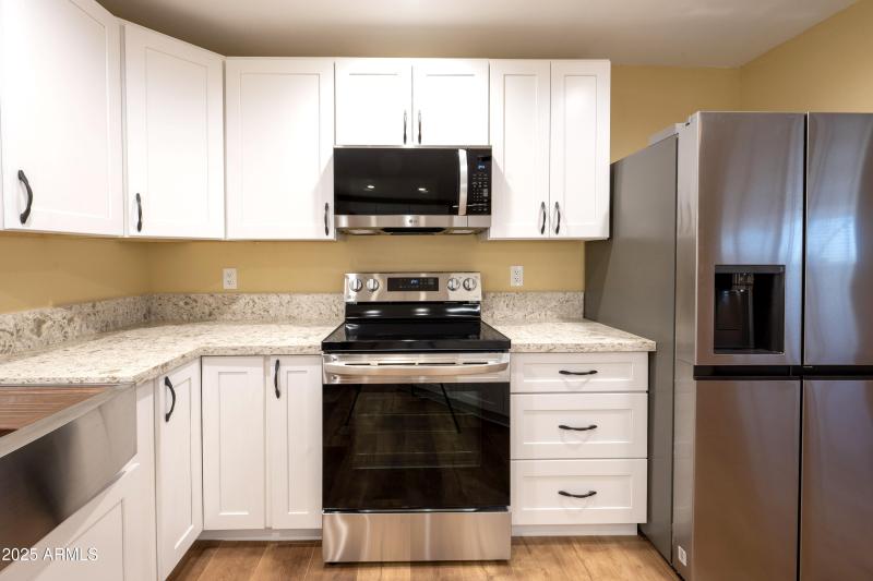 10201 -N-99th ave #165-NIC_5096