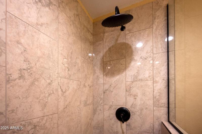 10201 -N-99th ave #165-NIC_5216