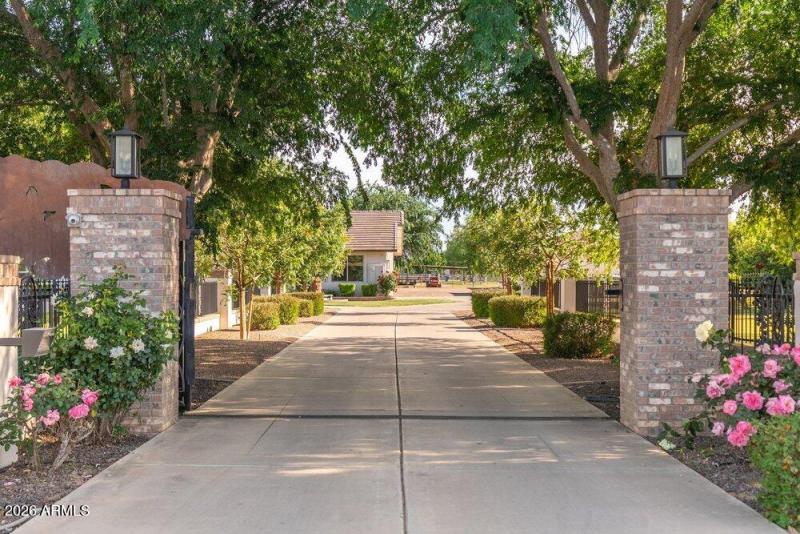 072_61-web-or-mls-dsc05271-hdr_908