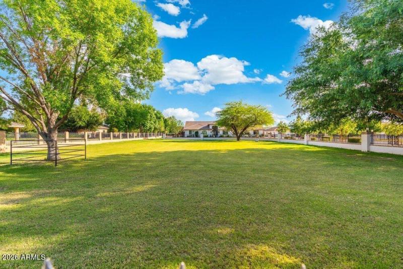 073_63-web-or-mls-dsc05277-hdr-edit_489