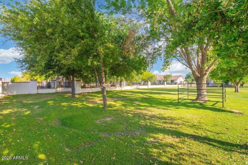 074_66-web-or-mls-dsc05286-hdr-edit_887