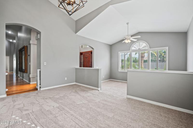 15-web-or-mls-1038 S 38th St-23