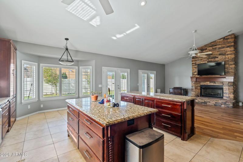 33-web-or-mls-1038 S 38th St-39