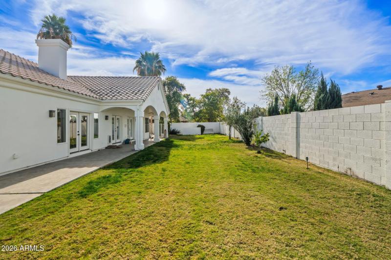 81-web-or-mls-1038 S 38th St-54