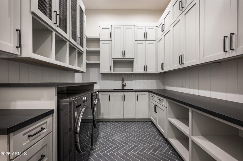 Oversized Laundry Room