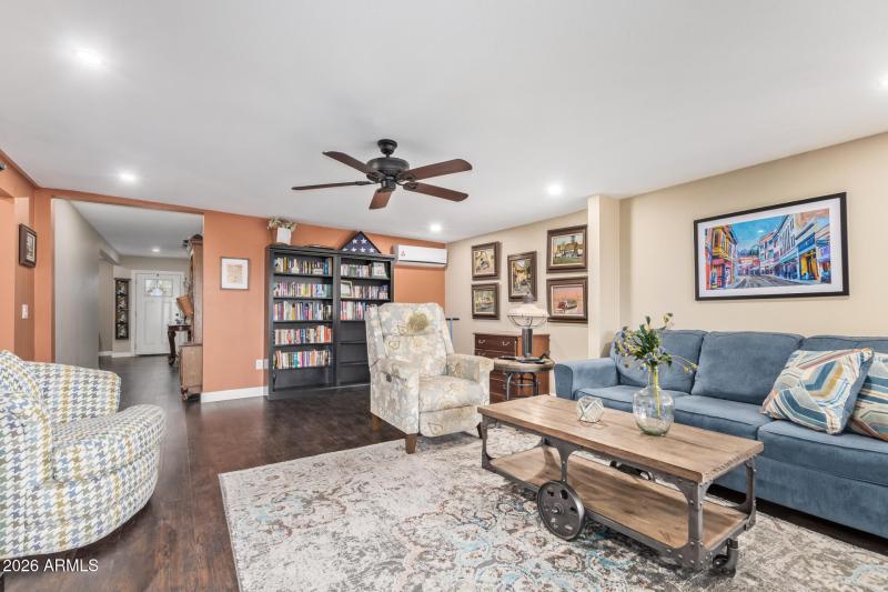 9013 E Sun Lakes Blvd S