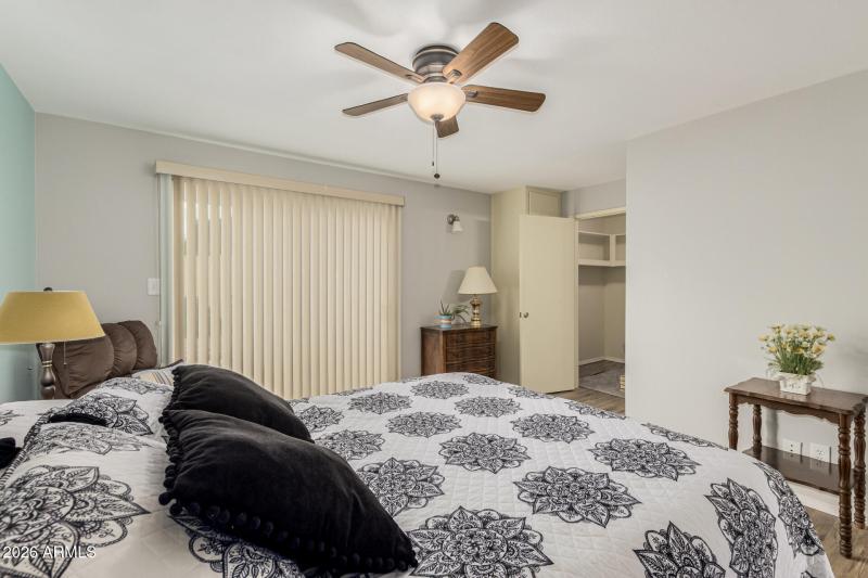 20 - Winnebago 11838