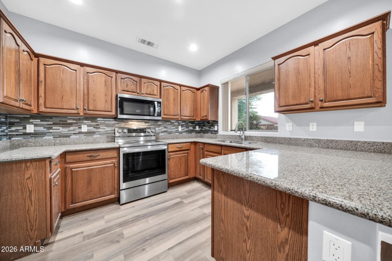 17021 W Halifax Ln-13_(2048)