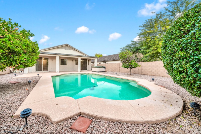 17021 W Halifax Ln-33_(2048)