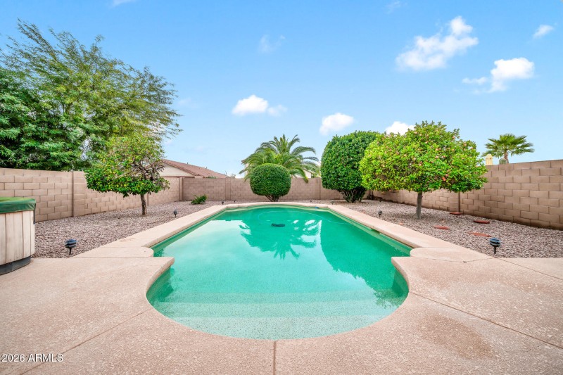 17021 W Halifax Ln-37_(2048)