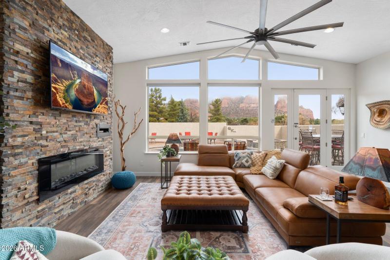 living room red rocks