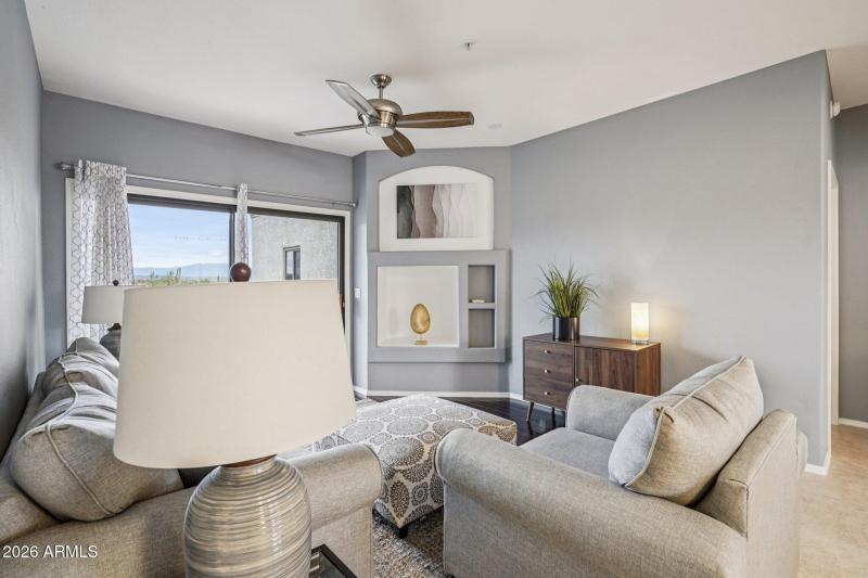 7-web-or-mls-N Saguaro Blvd-S0801-007