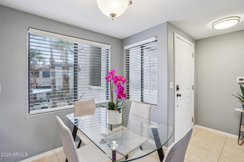 12-web-or-mls-N Saguaro Blvd-S0801-012