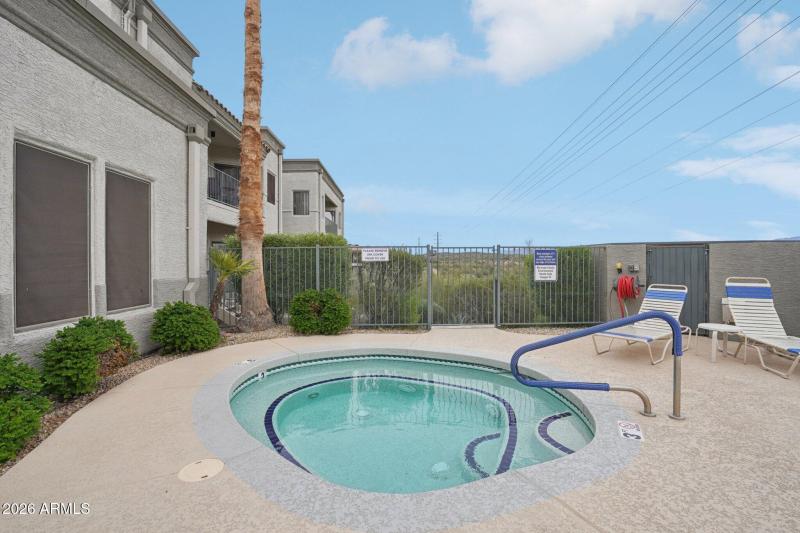 40-web-or-mls-N Saguaro Blvd-0801-910