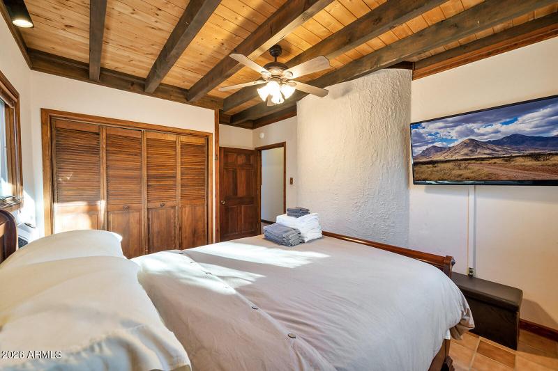 27) 51949-67665375957f2