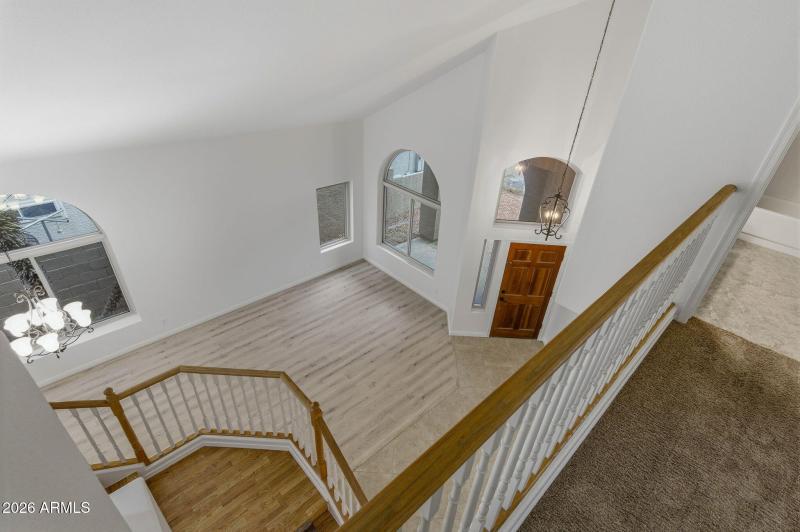 32-web-or-mls-16601 S 15th St-31