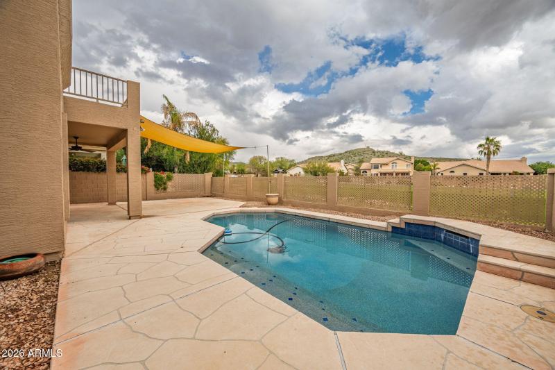 47-web-or-mls-16601 S 15th St-46