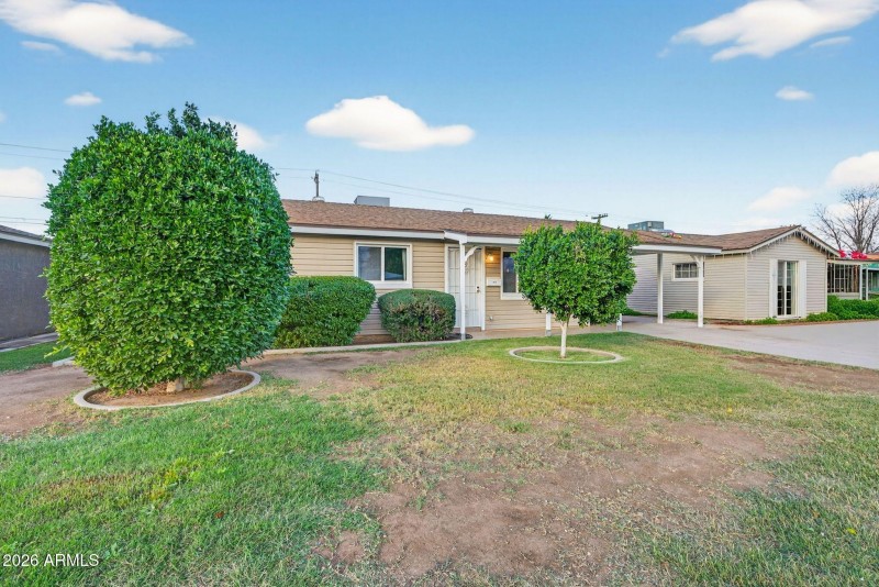 2-web-or-mls-13-W Mitchell Dr