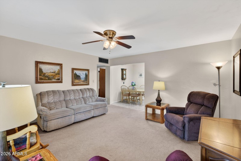 6-web-or-mls-15-W Mitchell Dr