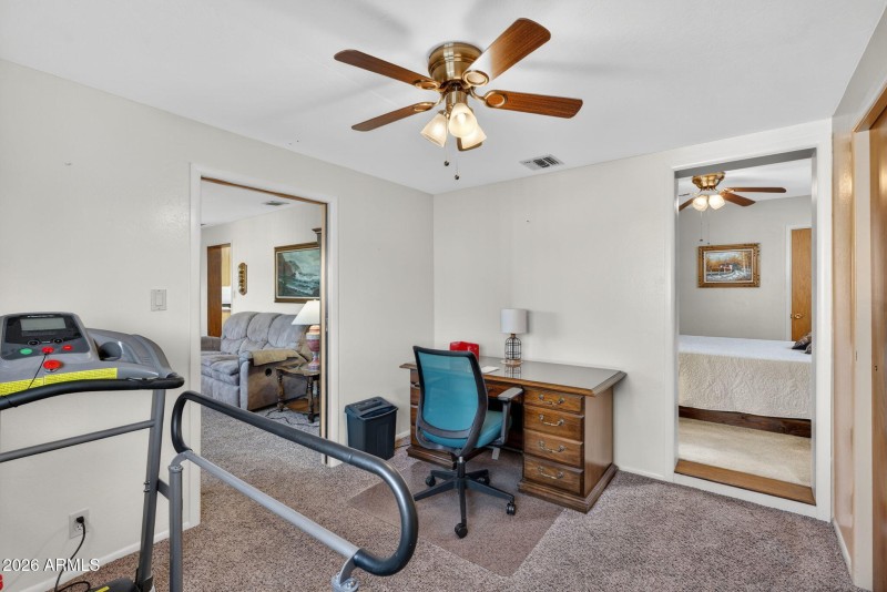 29-web-or-mls-26-W Mitchell Dr