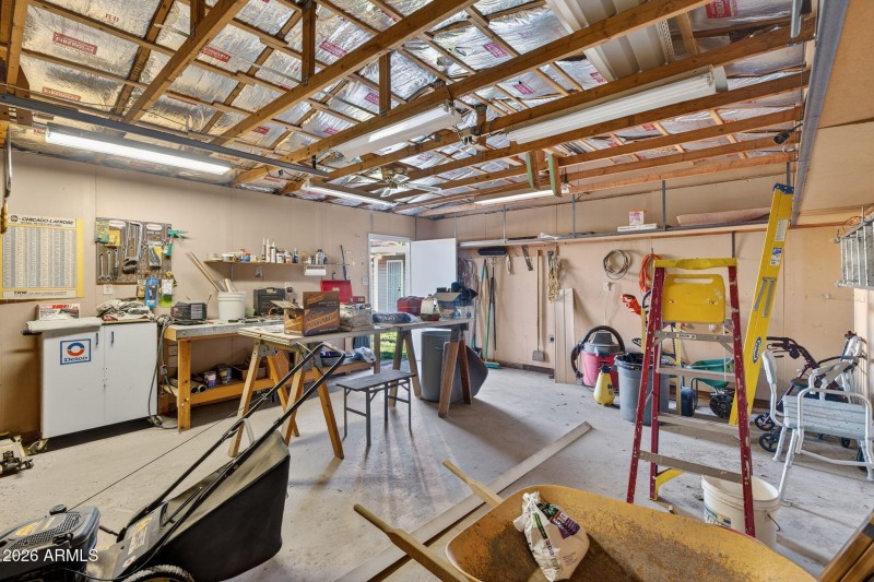 34-web-or-mls-05-W Mitchell Dr